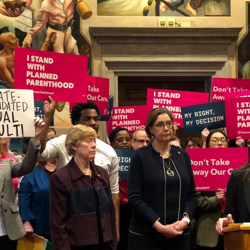 what is clover dating app