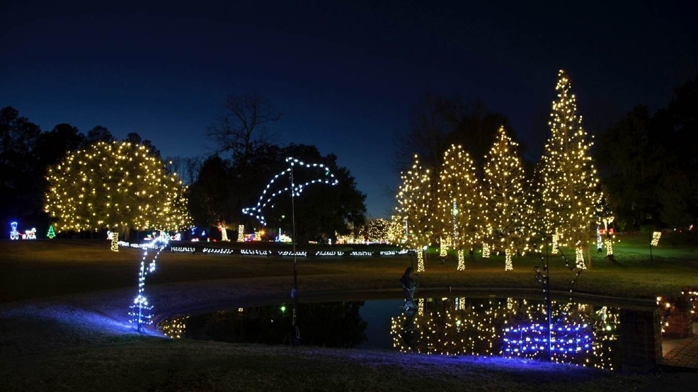 Santee Cooper lights up Berkeley County for the holidays WCIV
