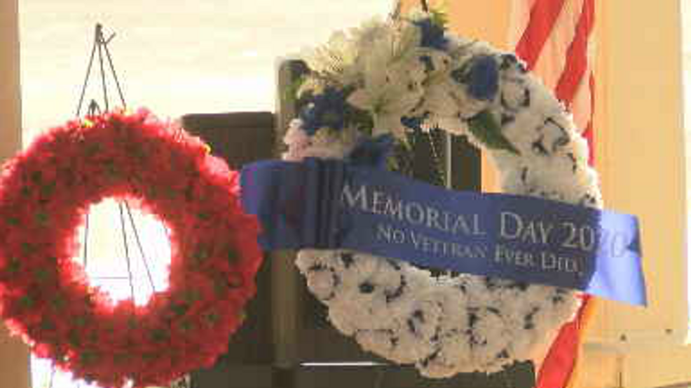 Great Lakes National Cemetery holds wreath ceremony honoring fallen