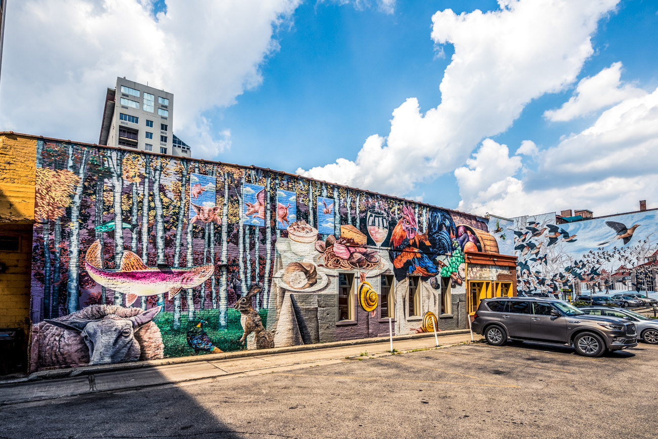 A Walking Tour of Excellent Murals Between Fountain Square & Findlay