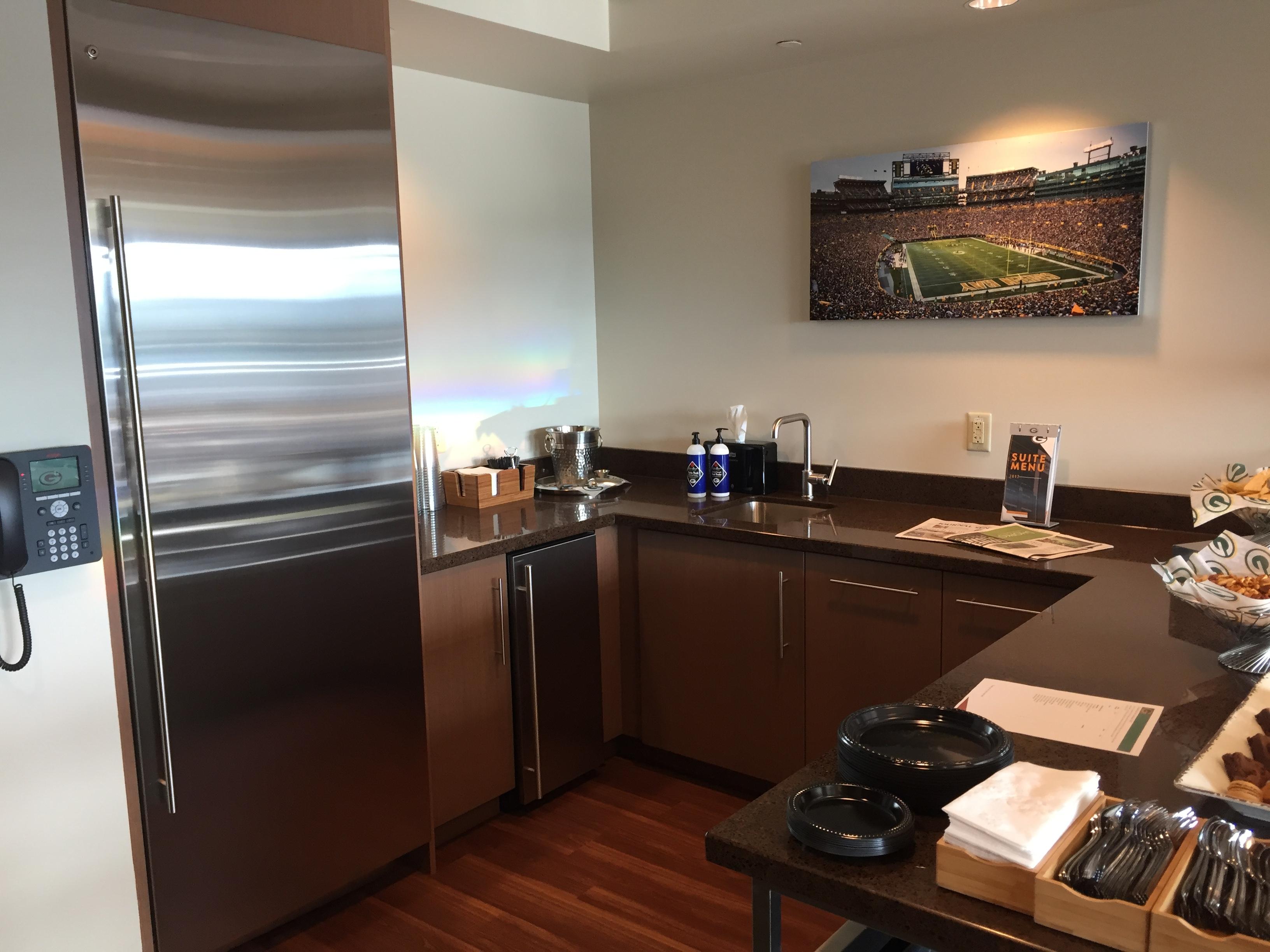 PHOTOS I Inside Lambeau Field's newly renovated suites WLUK
