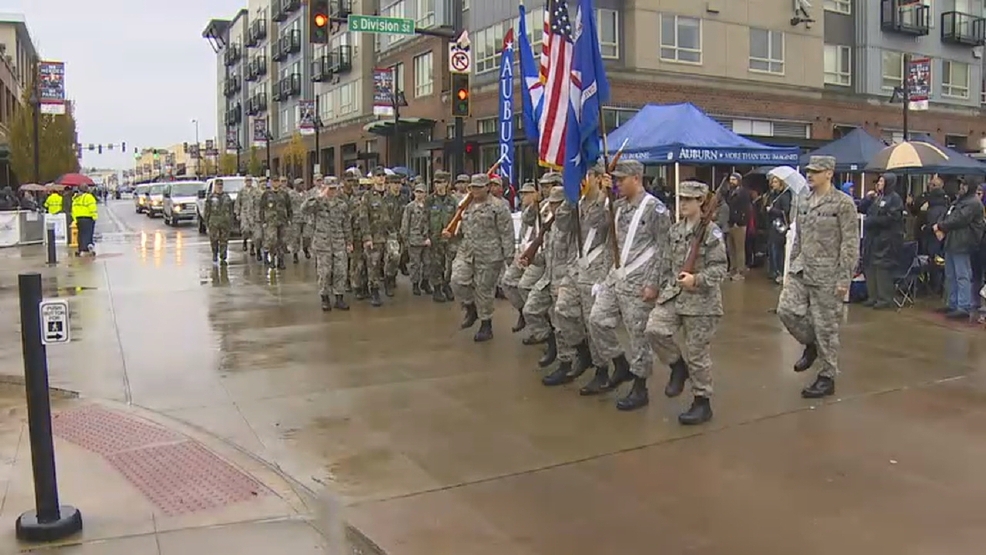 Veterans Day Parade honors military members in Auburn KOMO