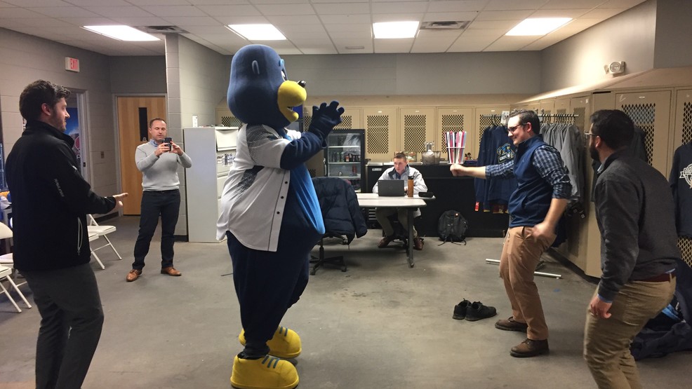 Kalamazoo Growlers selecting summer mascot performer WWMT