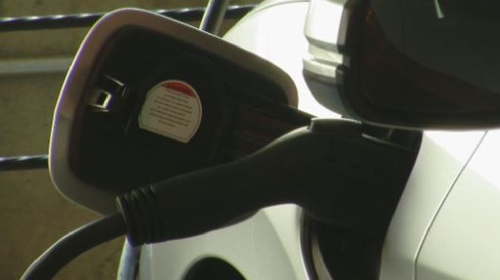 Electric vehicle charging stations unveiled at Birmingham airport WBMA