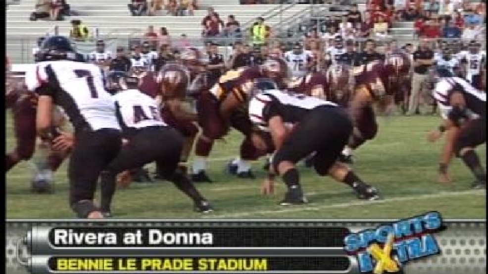 090211_FOOTBALL_30.jpg