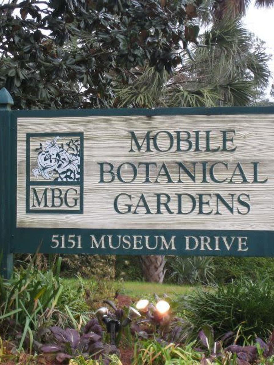 Mobile Botanical Gardens Set To Close In September Wpmi