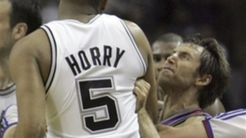 Ex Sun Raja Bell Says Steve Nash Sold Robert Horry S Hip Check In 2007 Playoffs Kabb Ex Sun Raja Bell Says Steve Nash Sold Robert Horry S Hip Check In 2007 Playoffs Kabb